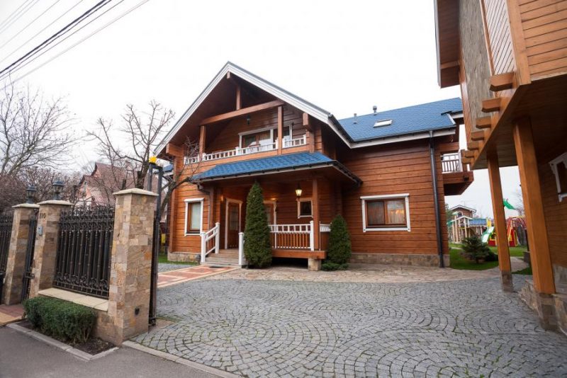 КОТТЕДЖ на берегу реки Козинки