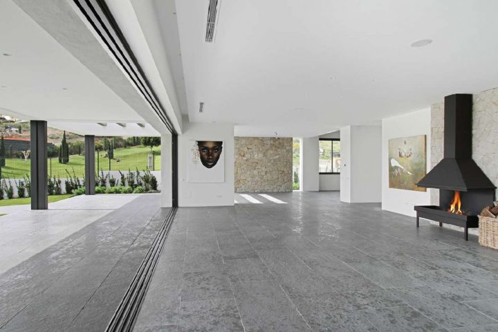 Вилла в Испании