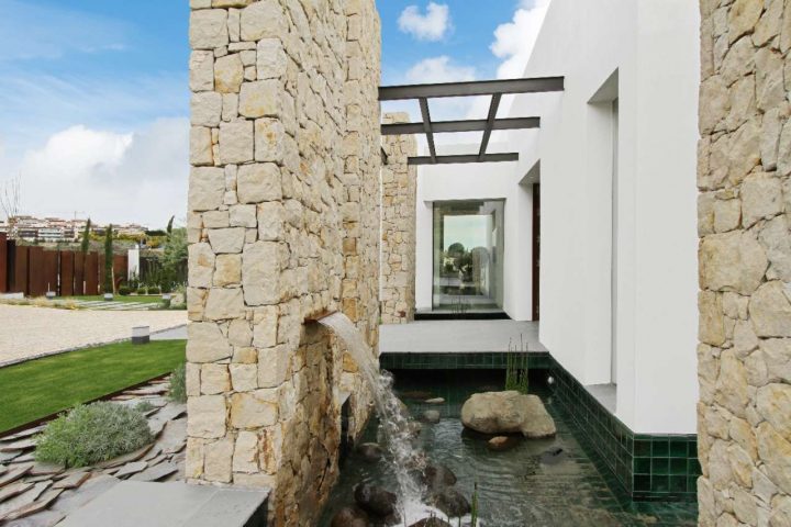 Вилла в Испании