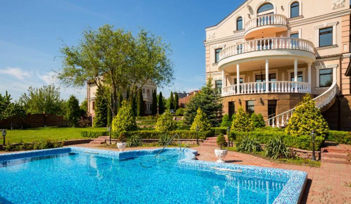 Роскошная резиденция в Лесниках