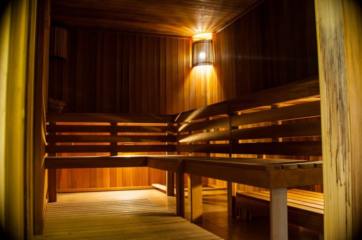 Дом в современном стиле в Голосеевском районе