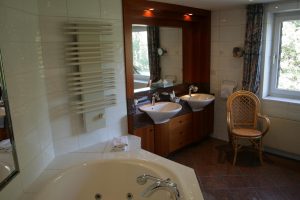 Продается работающий отель в Германии