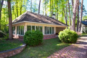 Элегантный загородный дом