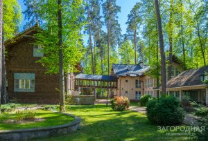 Элегантный загородный дом