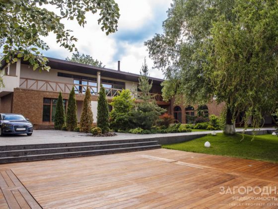 Дом у реки в Конча-Заспе