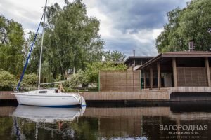 Дом у реки в Конча-Заспе