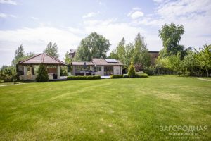 Дом на Большой дамбе в Козине