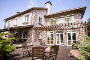 Дом на Большой дамбе в Козине