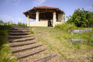 Дом на Большой дамбе в Козине