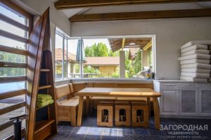 Дом на Большой дамбе в Козине