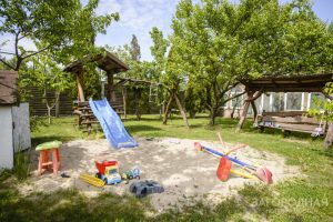 Дом на Большой дамбе в Козине