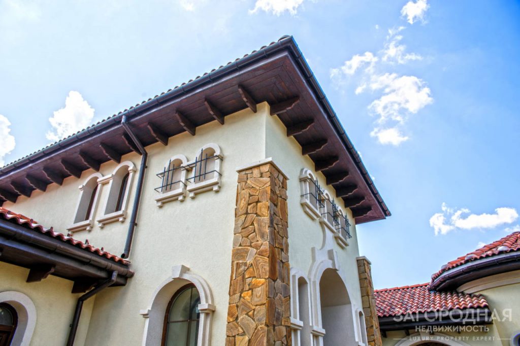 Дом в средиземноморском стиле в Чабанах