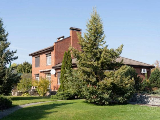 Коттедж в Конча-Заспе