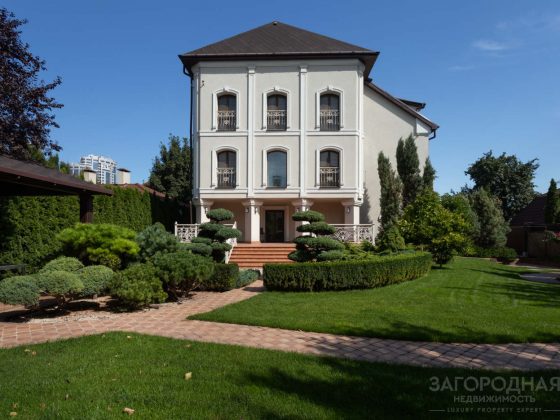 Дом-резиденция на Зверинецкой