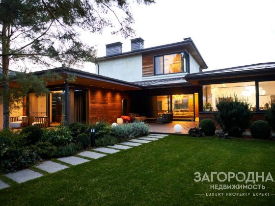 Семейный коттедж в Riviera Village