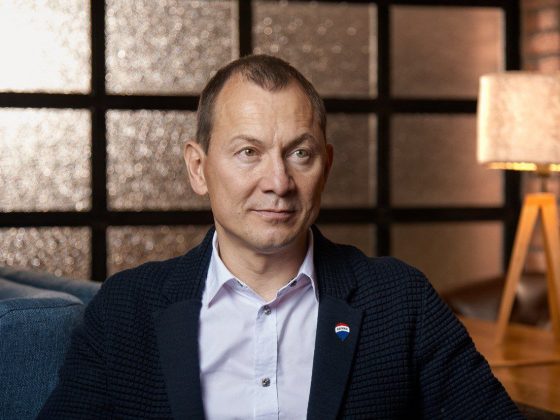 Валерій Захаров